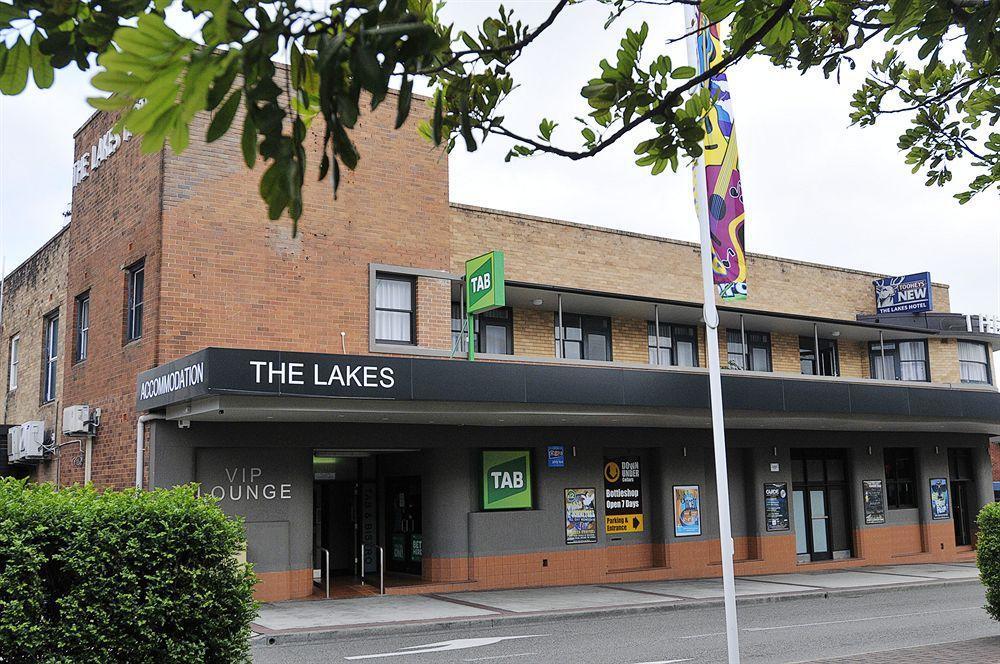 The Lakes Hotel Entrance Eksteriør billede