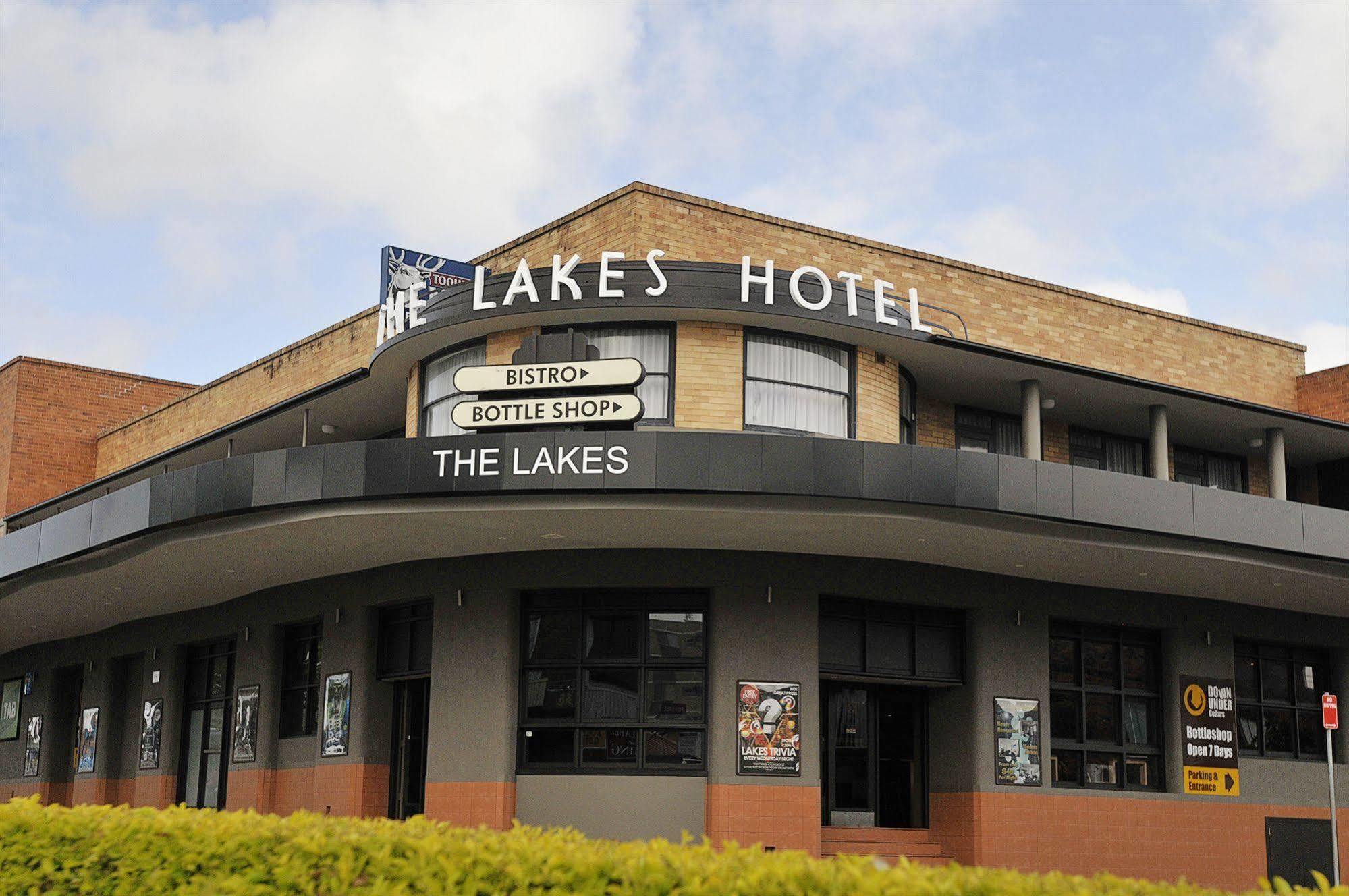 The Lakes Hotel Entrance Eksteriør billede